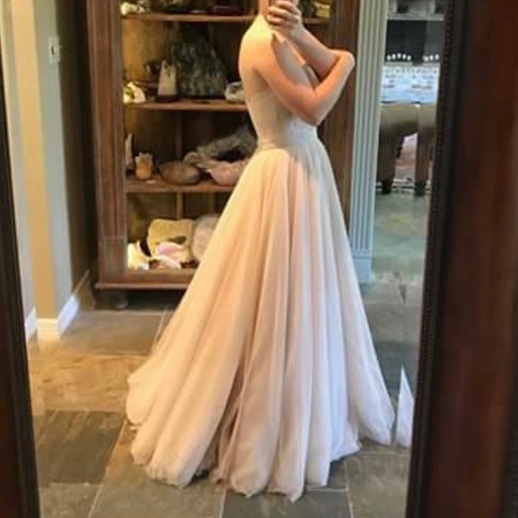 Wedding dress size 8 - Picture 1 of 3